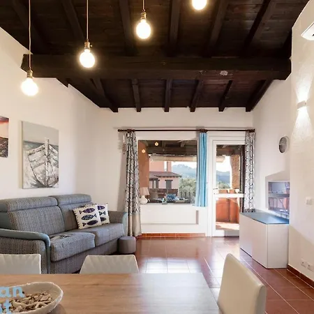Petrilli Sea View-porto Rotondo דירה